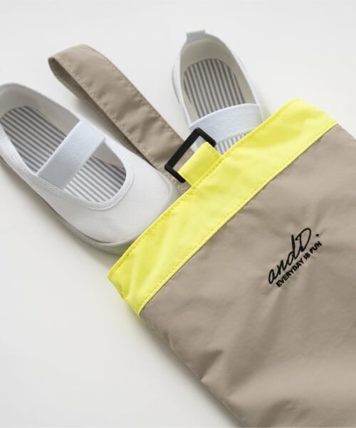 and D.petitmain / アンドディー. プティマイン インテリア・生活雑貨・ホビー・ステーショナリー | 【撥水】バイカラーシューズバック | 詳細2