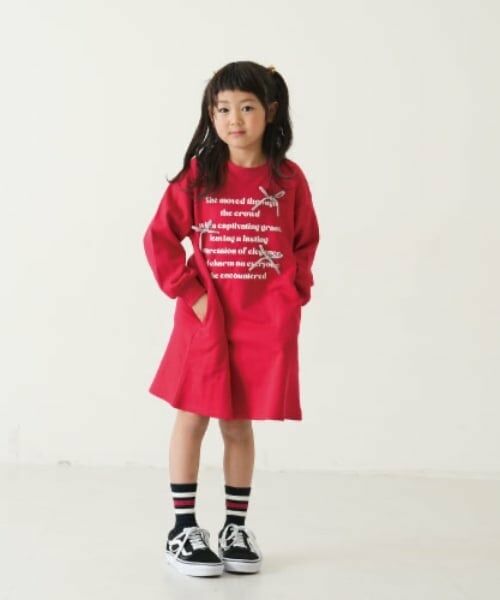 and D.petitmain / アンドディー. プティマイン ミニ丈・ひざ丈ワンピース | 【リンク】モチーフ付き裏毛ワンピ（赤）