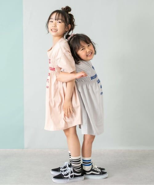 and D.petitmain / アンドディー. プティマイン ミニ丈・ひざ丈ワンピース | ロゴプリントシャーリング半袖ワンピ | 詳細16