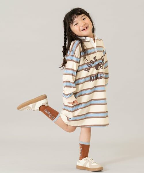 and D.petitmain / アンドディー. プティマイン ミニ丈・ひざ丈ワンピース | 【男女リンク】カレッジプリントラガーワンピ（ベージュ）