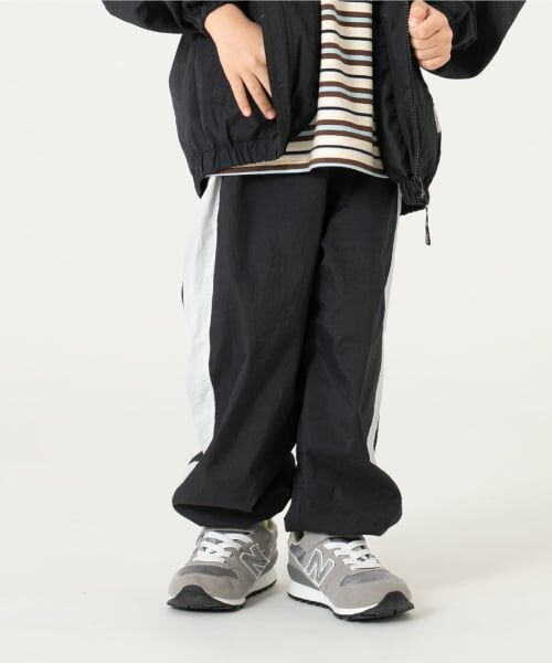 and D.petitmain / アンドディー. プティマイン その他パンツ | 【撥水】配色ラインジョガーパンツ（黒）