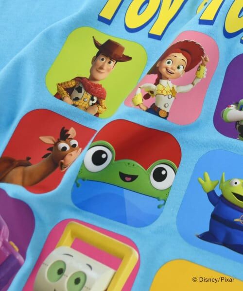 and D.petitmain / アンドディー. プティマイン Tシャツ | 【DISNEY/PIXAR】トイ・ストーリー/集合アート ワイド半袖Tシャツ | 詳細15