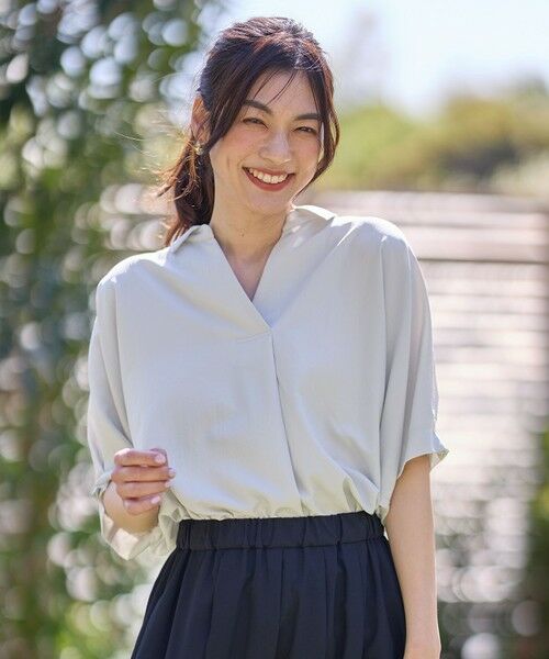 ANY/エニィ 【新色追加/洗濯機可/接触冷感/UVケア】スキッパーネック袖タックブラウス ライトグレー F