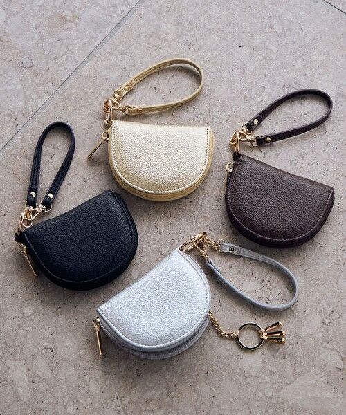 ANY / エニィ その他 | カラビナ付半月型キーケース（ブラック）