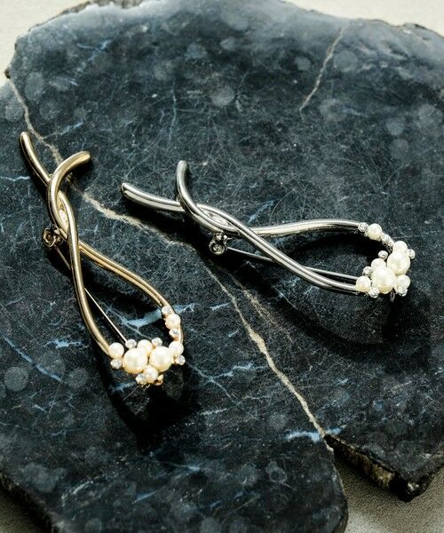 ANY SIS / エニィスィス ブローチ・コサージュ | パール調ツイスト ブローチ | 詳細2