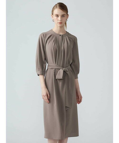 Aquascutum / アクアスキュータム ドレス | 強撚ポリエステルドレス（ﾍﾞｰｼﾞｭ）