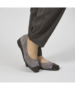 Atelier / アトリエ フラットシューズ | 【3E】グリッターデザインパンプス