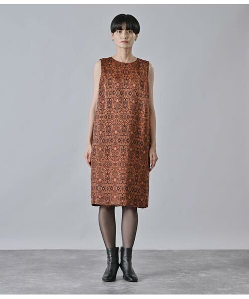 Atraer / アトラエル ミニ丈・ひざ丈ワンピース | アールヌーボーボタニカルプリント サックドレス | 詳細1