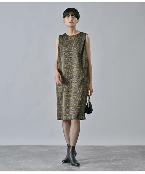 Atraer / アトラエル ミニ丈・ひざ丈ワンピース | アールヌーボーボタニカルプリント サックドレス | 詳細24