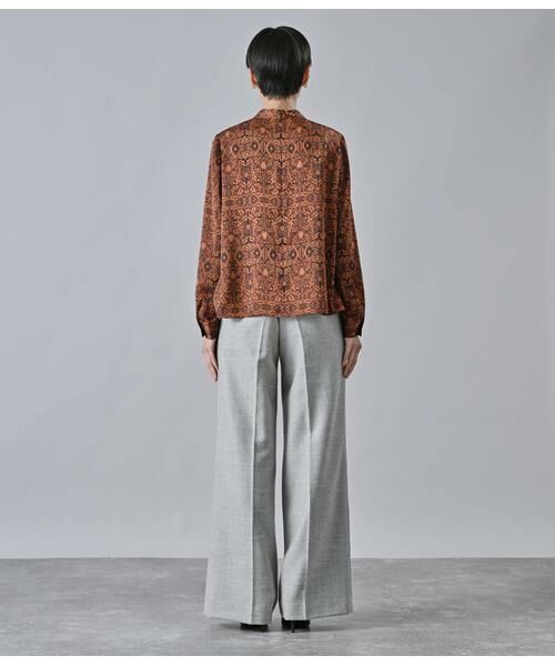 Atraer / アトラエル シャツ・ブラウス | アールヌーボーボタニカルプリント スカーフ風長袖ブラウス | 詳細2