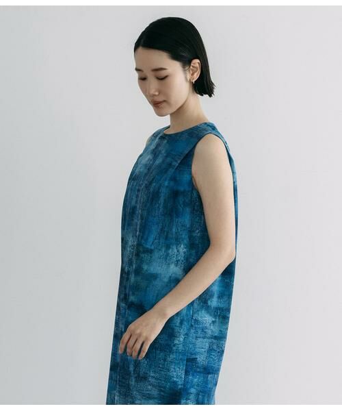 Atraer / アトラエル ミニ丈・ひざ丈ワンピース | オーシャンベールプリント ノースリーブサックドレス | 詳細3