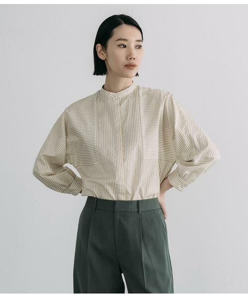 Atraer / アトラエル シャツ・ブラウス | シルキーコットンストライプ 切り替えデザインブラウス（ゴールド）