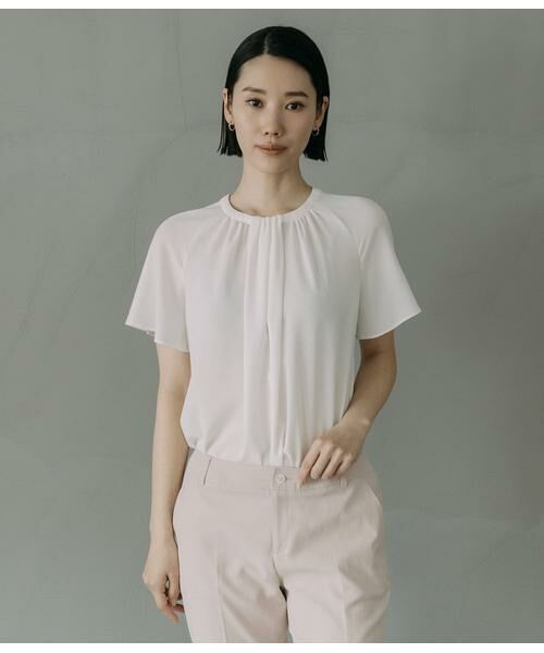 Atraer / アトラエル シャツ・ブラウス | ストレッチジョーゼット スカーフ風フレアスリーブブラウス（ホワイト）