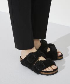 ●BIRKENSTOCK ARIZONA TEDDY Wベルトファーサンダル