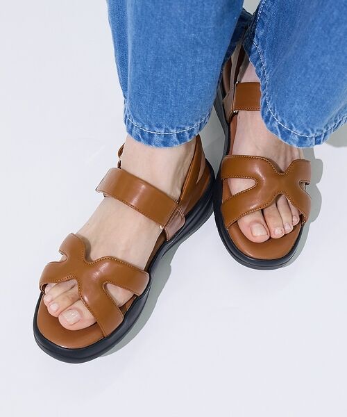 Au BANNISTER / オゥ バニスター サンダル | パフィダブルベルトサンダル【予約】（ブラウン）