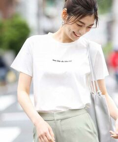 ◆定番ベーシックTシャツ◆<br><br>小さなロゴ刺繍がポイントのベーシックＴシャツ。<br>今季トレンドのソフトカーキ×ベージュ刺繍が大人っぽくておすすめ。<br>