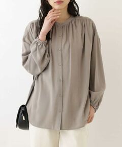 a.v.v / アー・ヴェ・ヴェ シャツ・ブラウス | とろみギャザーバンドカラーブラウス