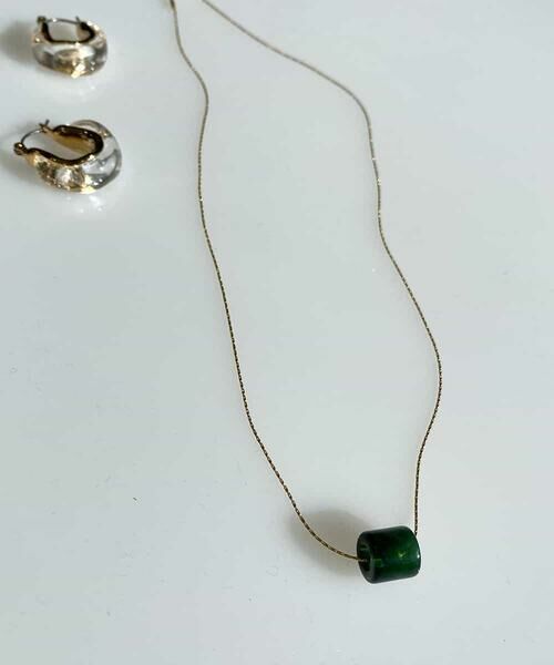 a.v.v / アー・ヴェ・ヴェ ネックレス・ペンダント・チョーカー | 樹脂トップショートネックレス(グリーン)