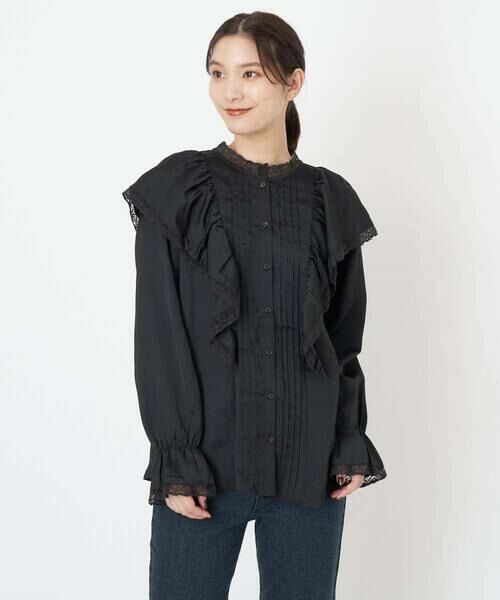 a.v.v / アー・ヴェ・ヴェ シャツ・ブラウス | レースフリルショルダーサテンブラウス | 詳細11