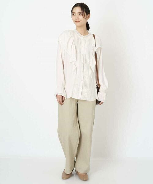 a.v.v / アー・ヴェ・ヴェ シャツ・ブラウス | レースフリルショルダーサテンブラウス | 詳細2