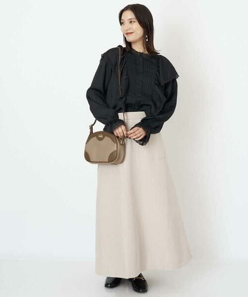 a.v.v / アー・ヴェ・ヴェ シャツ・ブラウス | レースフリルショルダーサテンブラウス | 詳細6