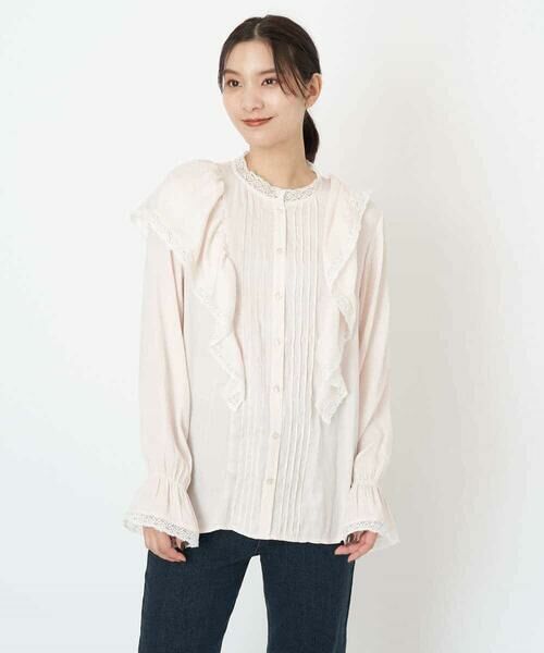 a.v.v / アー・ヴェ・ヴェ シャツ・ブラウス | レースフリルショルダーサテンブラウス | 詳細9