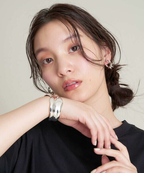 a.v.v / アー・ヴェ・ヴェ ブレスレット・バングル | メタルバングル | 詳細1