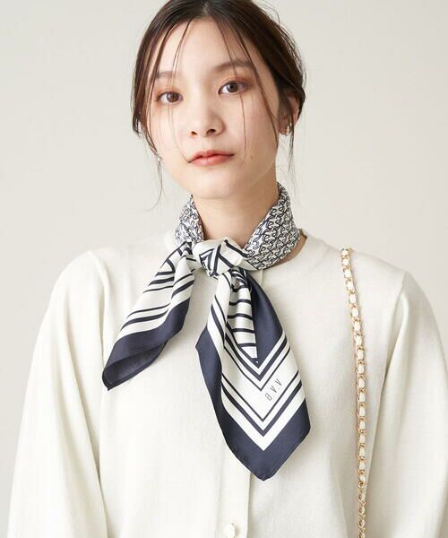 a.v.v / アー・ヴェ・ヴェ マフラー・ショール・スヌード・ストール | シルクオリジナルスカーフ（ネイビー）