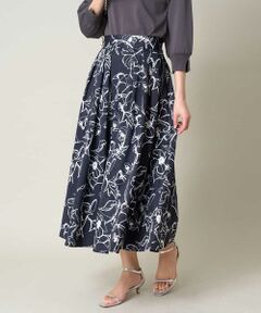 a.v.v / アー・ヴェ・ヴェ ロング・マキシ丈スカート | 線画プリントタックフレアスカート