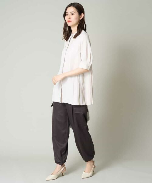 a.v.v / アー・ヴェ・ヴェ シャツ・ブラウス | サイドプリーツブラウス | 詳細18