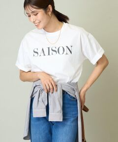 ◆何枚あっても困らないTシャツバリエーション◆<br> <br> 【デザイン】<br> ・定番のロゴゆるトップス<br> ・シックなフォントが大人のカジュアルスタイルにぴったりな一枚<br> ・着丈は腰回りを覆う安心丈<br> ・前後差のある裾でトップスアウトもサマになる着こなしに◎<br> ・二の腕を覆う袖丈でさりげなくカバーしてくれるのも嬉しいポイント<br> ・定番のホワイト、女性らしいピンク、優しげなブラウン、大人カジュアルなダークグレーの4色<br> ・今から晩夏、秋口まで使えるロゴＴシャツです<br> ・ロゴの意味：収穫の季節<br> <br> 【素材】<br> ・柔らかい着心地のコットン100％<br> ・まだまだ汗ばむ季節に嬉しいさらっとタッチのシルケット素材<br> ・さらっとした肌当たり<br> <br> 【コーディネート】<br> パンツやスカートなど幅広いアイテムと好相性◎<br> 袖口を折り返して袖丈を調整しながら着こなしを楽しめます。<br> デニムとカジュアルに着こなすのはもちろん<br> きれいめパンツと程よくきれいめや<br> ふわっとしたフレアスカートと女性らしい着こなしもおすすめです。<br> <br><br>--------------------<br><br> 透け感：なし(ホワイトのみややあり)<br> 裏地：なし<br> 伸縮性：なし<br> 光沢感：なし<br> 生地の厚さ：ふつう <br> <br> --------------------<br> <br> ≪お気に入り登録機能の使い方≫<br> <br> ■商品のお気に入り登録（ハートマークをクリック）<br> 再入荷通知や値下げ等、お得なご案内を受けることができます。<br> <br> --------------------<br> <br> ※商品画像は、光の当たり具合やパソコンなどの閲覧環境により<br> 実際の色味と異なって見える場合がございます。<br> 商品の色味の目安は商品単体の画像をご参照ください。<br> <br> ※34(XSサイズ)・42(XLサイズ)はWEB・一部限定店舗での販売です。