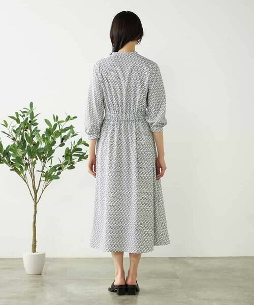 a.v.v / アー・ヴェ・ヴェ ロング・マキシ丈ワンピース | カシュクール柄ワンピース | 詳細17