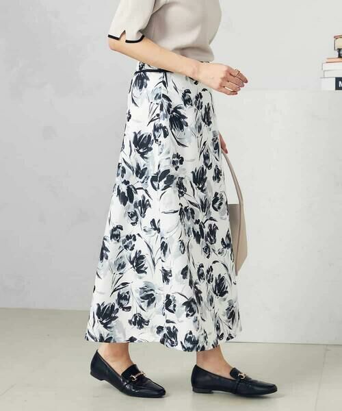 a.v.v / アー・ヴェ・ヴェ ロング・マキシ丈スカート | 花柄ブッチャースカート | 詳細14