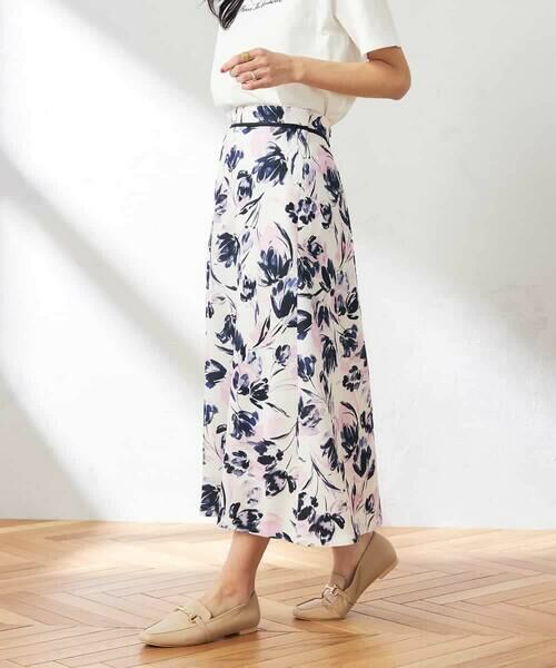 a.v.v / アー・ヴェ・ヴェ ロング・マキシ丈スカート | 花柄ブッチャースカート | 詳細3