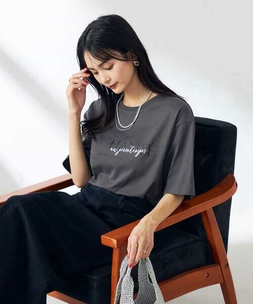 a.v.v/アー・ヴェ・ヴェ 【コットン100%】クラシックロゴTシャツ ダークグレー L a.v.v/アー・ヴェ・ヴェ 【コットン100%】クラシックロゴTシャツ ダークグレー L