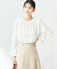 a.v.v / アー・ヴェ・ヴェ シャツ・ブラウス | タックネックブラウス