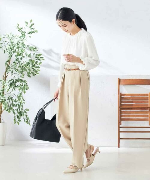 a.v.v / アー・ヴェ・ヴェ シャツ・ブラウス | タックネックブラウス | 詳細14