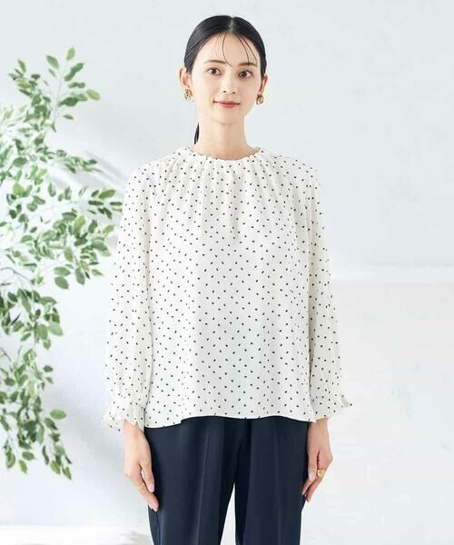 a.v.v / アー・ヴェ・ヴェ シャツ・ブラウス | タックネックブラウス | 詳細16