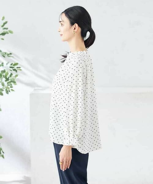 a.v.v / アー・ヴェ・ヴェ シャツ・ブラウス | タックネックブラウス | 詳細17