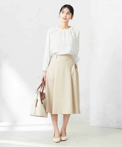 a.v.v / アー・ヴェ・ヴェ シャツ・ブラウス | タックネックブラウス | 詳細3