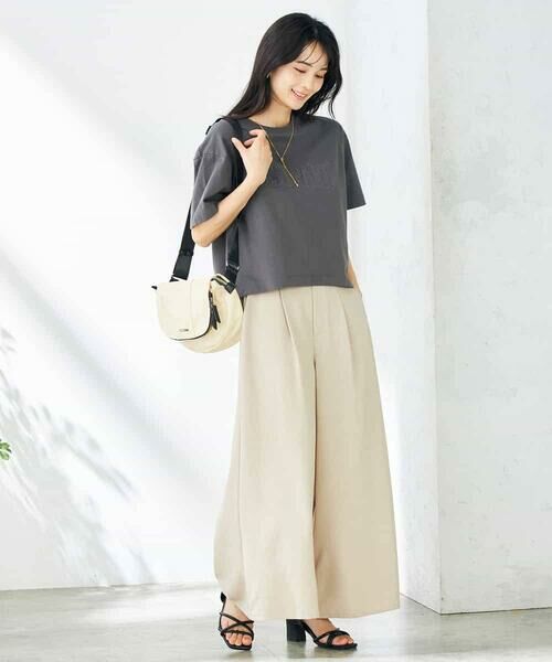 a.v.v / アー・ヴェ・ヴェ カットソー | 【コットン100％】大人のクロップドロゴTシャツ | 詳細6