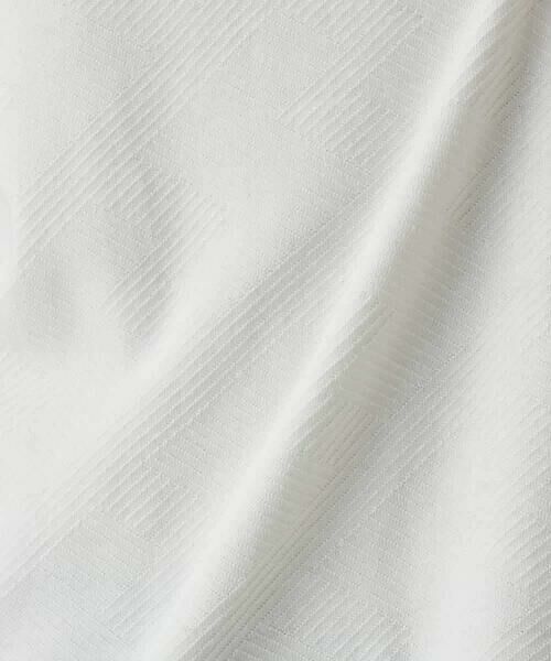 a.v.v / アー・ヴェ・ヴェ カットソー | 【きれいめな半袖】ジャカードクルーネックカットソー  半袖 ジャケイン  ビズカットソー | 詳細2