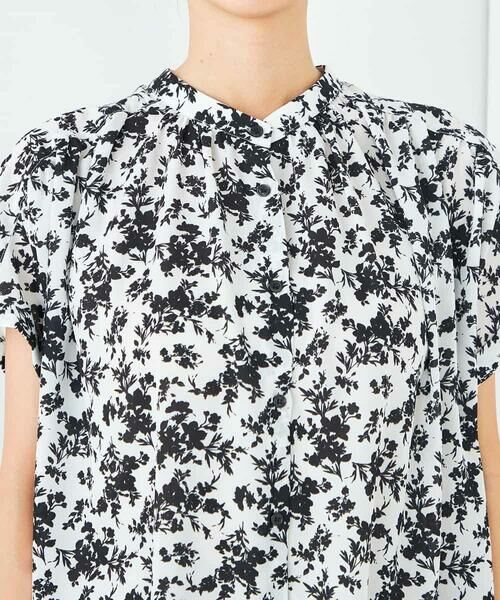 a.v.v / アー・ヴェ・ヴェ シャツ・ブラウス | 花柄ギャザーブラウス | 詳細16