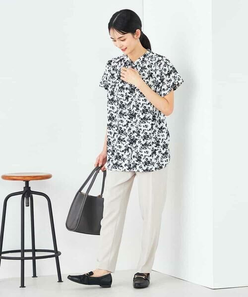 a.v.v / アー・ヴェ・ヴェ シャツ・ブラウス | 花柄ギャザーブラウス | 詳細7