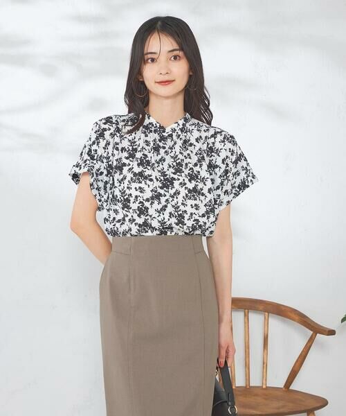a.v.v / アー・ヴェ・ヴェ シャツ・ブラウス | 花柄ギャザーブラウス | 詳細8