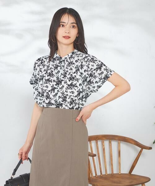 a.v.v / アー・ヴェ・ヴェ シャツ・ブラウス | 花柄ギャザーブラウス | 詳細9