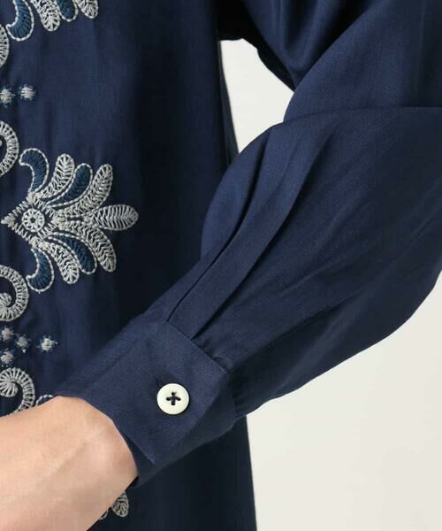 a.v.v / アー・ヴェ・ヴェ シャツ・ブラウス | 【中止品番】ボタニカル柄刺繍ワイドシルエットシャツ | 詳細16