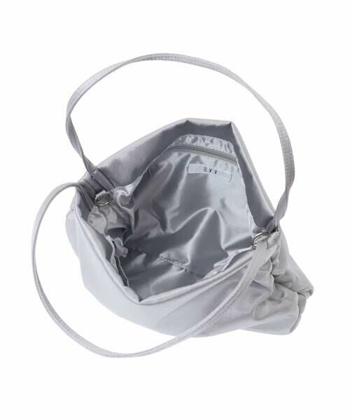 a.v.v / アー・ヴェ・ヴェ その他小物 | サテンギャザーバッグ | 詳細23