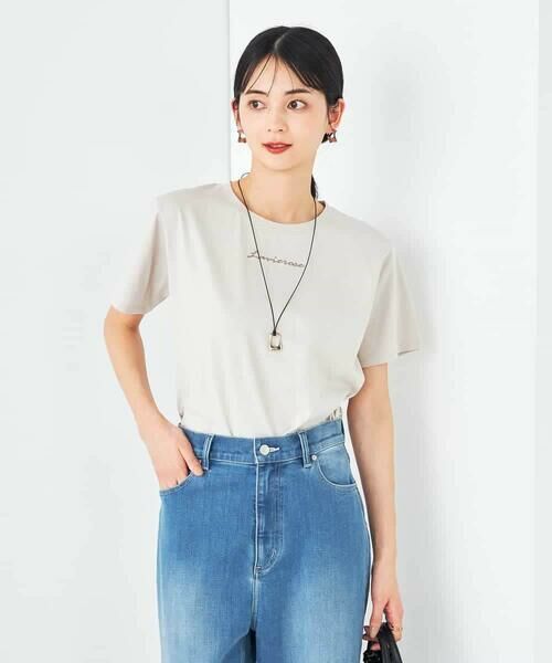 a.v.v / アー・ヴェ・ヴェ カットソー | 【コットン100%】コンパクト刺繍ロゴTシャツ | 詳細2