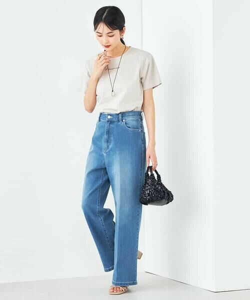 a.v.v / アー・ヴェ・ヴェ カットソー | 【コットン100%】コンパクト刺繍ロゴTシャツ | 詳細6